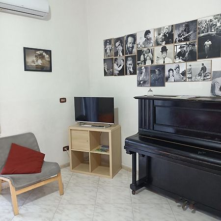 Le Note Di Napoli Apartment ภายนอก รูปภาพ