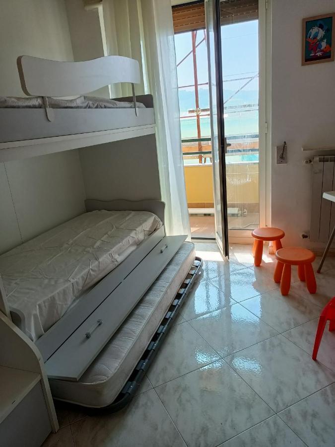 Le Note Di Napoli Apartment ภายนอก รูปภาพ