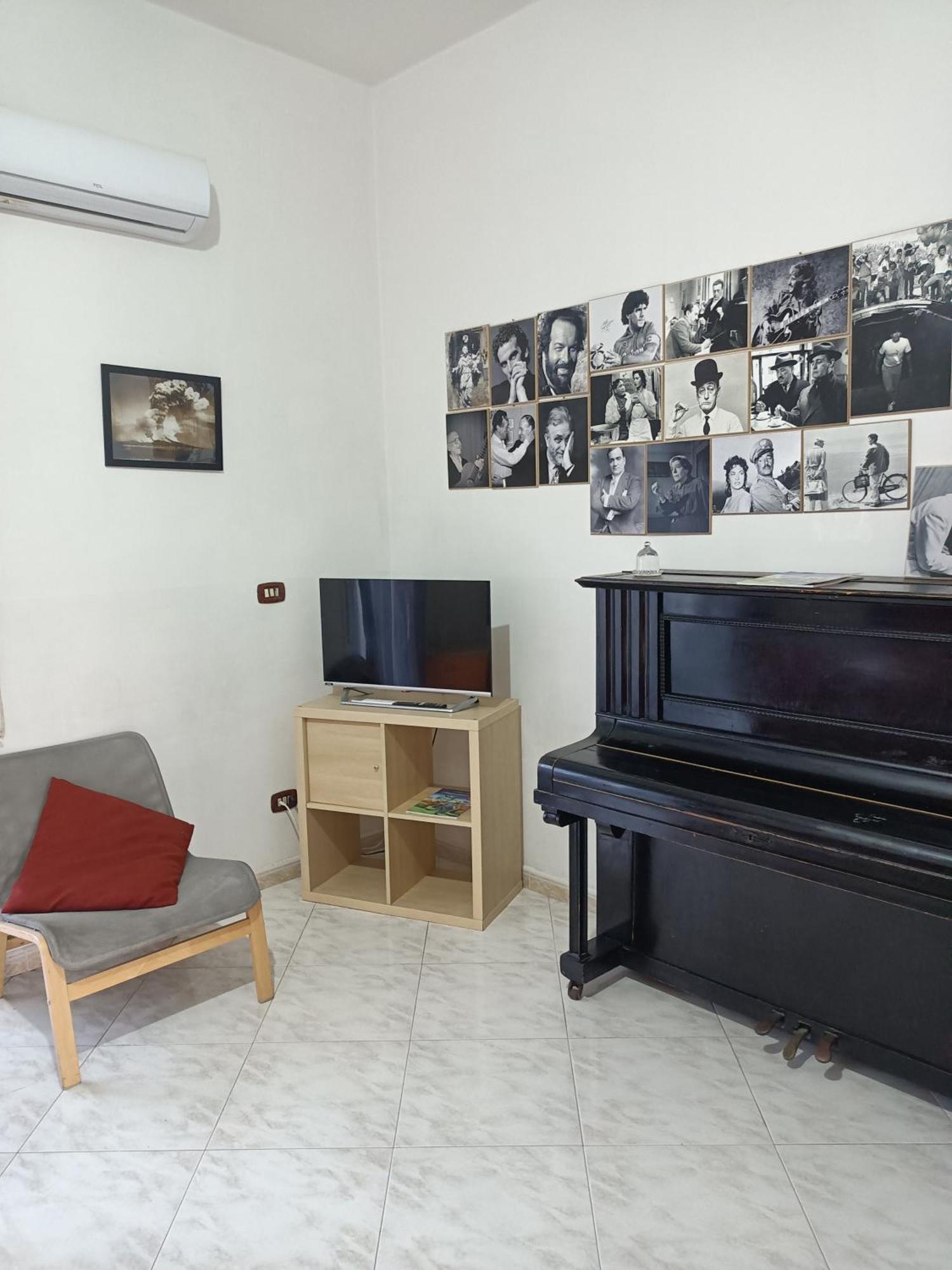 Le Note Di Napoli Apartment ภายนอก รูปภาพ